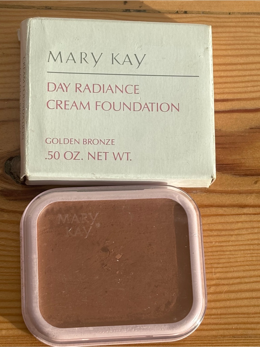 MARY KAY DAY RADIANCE CREAM FOUNDATION GOLDEN BRONZE#0120 NEW